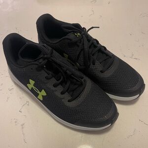 Under Armor men’s size 9 shoes - worn twice
